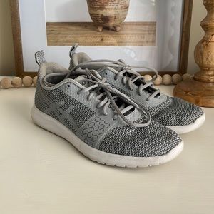 ASICS Kanmei Running Shoes in Grey/Mid Grey/ Carbon Size 7.5